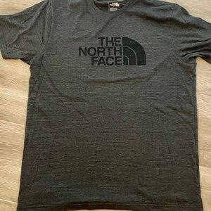Mens The North Face t-shirt